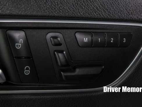 Used 2016 Mercedes-Benz GLA 250 4MATIC image 9