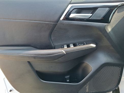 Used 2023 Mitsubishi Outlander SE AWD/4WD image 12
