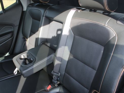 Used 2024 GMC Terrain AT4 image 43