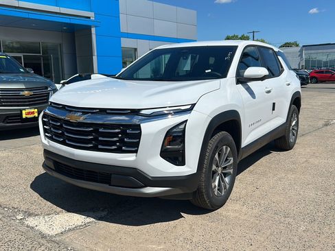 New 2026 Chevrolet Equinox LT AWD/4WD image 4