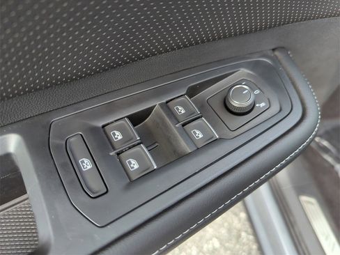 New 2026 Volkswagen Atlas SE image 27