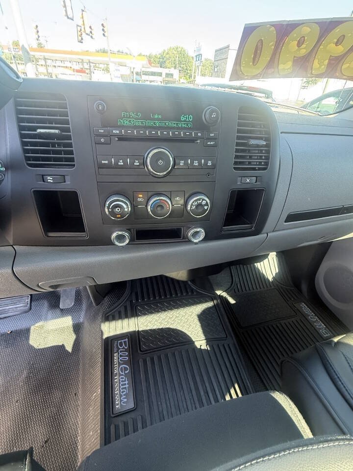 Used 2008 Chevrolet Silverado 1500 W/T w/ LS Package RWD image 10