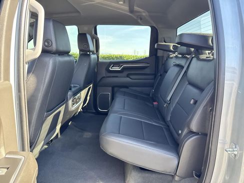 Used 2023 GMC Sierra 1500 SLT w/ SLT Premium Package image 19