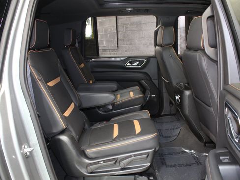Used 2023 GMC Yukon XL AT4 w/ Technology Package AWD/4WD image 50