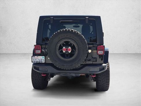Used 2017 Jeep Wrangler Unlimited Rubicon AWD/4WD image 6