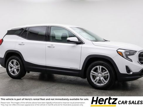 Used 2024 GMC Terrain SLE FWD image 1