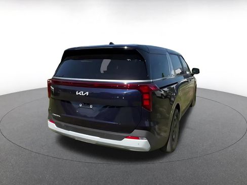 Used 2026 Kia Carnival FWD image 14