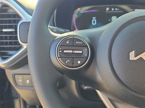 New 2025 Kia Soul LX image 31