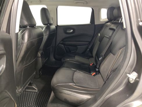 Used 2018 Jeep Compass Latitude w/ Popular Equipment Group image 18