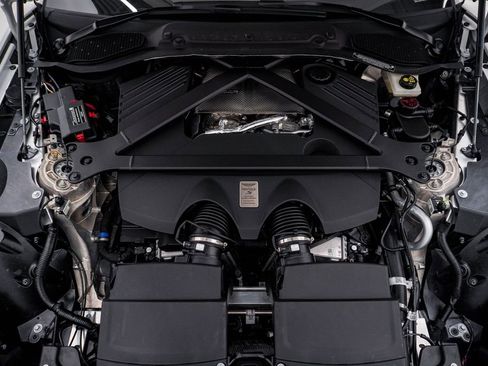 New 2026 Aston Martin V8 Vantage S image 32