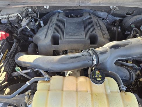 Used 2019 Ford Expedition Max Platinum image 31