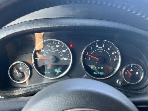Used 2017 Jeep Wrangler Unlimited Sport w/ Quick Order Package 24S AWD/4WD image 12