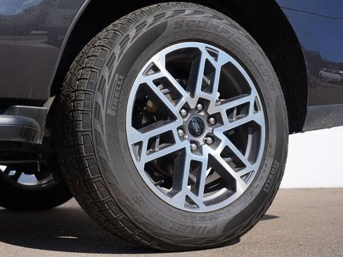 Used 2025 Ford Expedition Active image 36