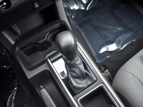 Used 2016 Toyota Tacoma SR5 image 23