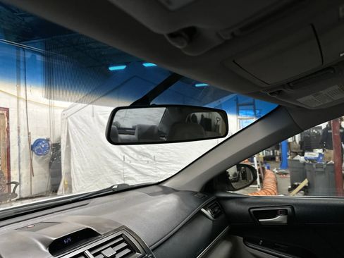 Used 2013 Toyota Camry LE image 19