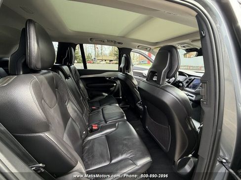 Used 2018 Volvo XC90 T6 Momentum w/ Convenience Package image 12