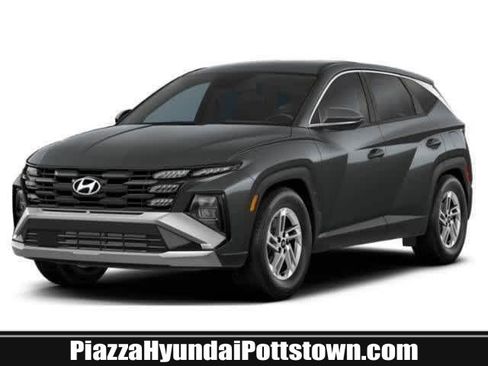 New 2025 Hyundai Tucson SE image 1