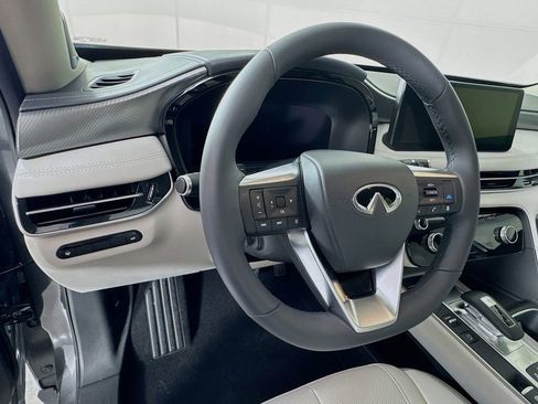 Used 2026 INFINITI QX60 Luxe w/ Cargo Package image 11