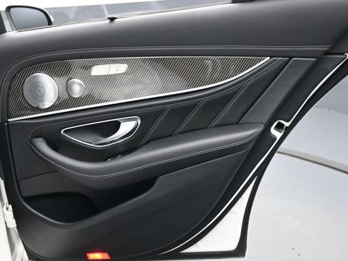 Used 2019 Mercedes-Benz E 63 AMG S image 24