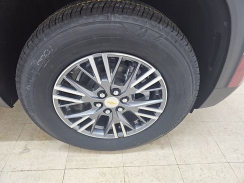 New 2026 Chevrolet Traverse LT w/ Enhanced Driving Package image 21