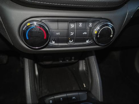 Certified 2023 Chevrolet TrailBlazer LT w/ LPO, Blackout Package FWD image 13