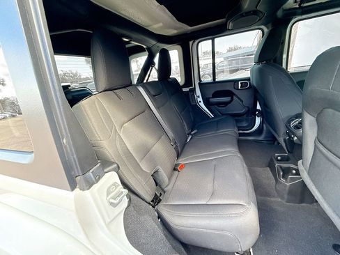 Used 2021 Jeep Wrangler Unlimited Sport AWD/4WD image 31