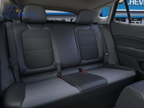 New 2026 Chevrolet Trax LT w/ LT Convenience Package FWD image 18
