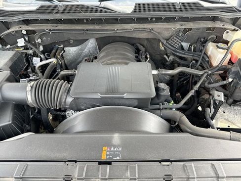 Used 2024 Chevrolet Silverado 2500 LT AWD/4WD image 26