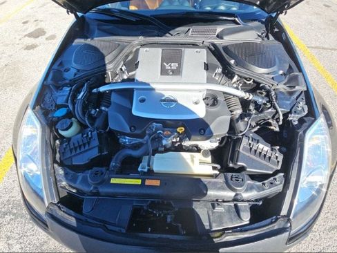 Used 2008 Nissan 350Z Touring w/ Aerodynamics Pkg image 10