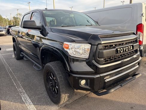 Used 2016 Toyota Tundra Platinum image 2