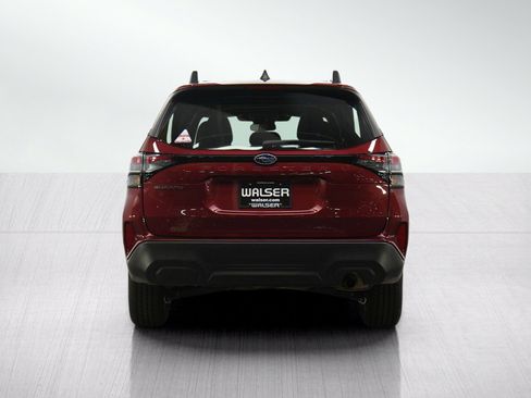 Used 2025 Subaru Forester Premium AWD/4WD image 4