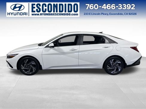 New 2025 Hyundai Elantra Limited image 2