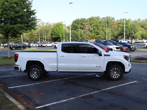 Used 2023 GMC Sierra 1500 AT4 w/ AT4 Premium Package AWD/4WD image 10