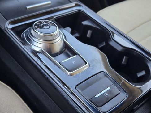 Used 2019 Ford Edge SE w/ SE Fleet Driver's Package image 20