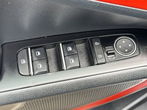 Used 2025 Kia Soul GT-Line w/ GT-Line Technology Package FWD image 14