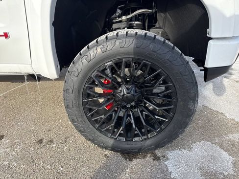 New 2026 GMC Sierra 1500 AT4 w/ Technology Package AWD/4WD image 11