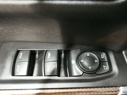 Used 2021 Chevrolet Silverado 1500 LT Trail Boss w/ Convenience Package II image 69