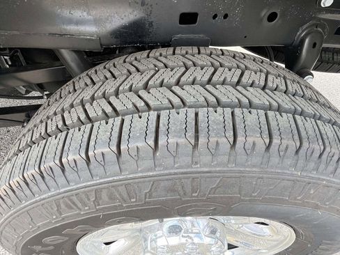 New 2025 RAM 2500 Tradesman w/ Chrome Appearance Group image 15