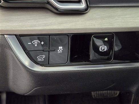 Used 2025 Kia Sportage X-Line w/ Premium Package image 26