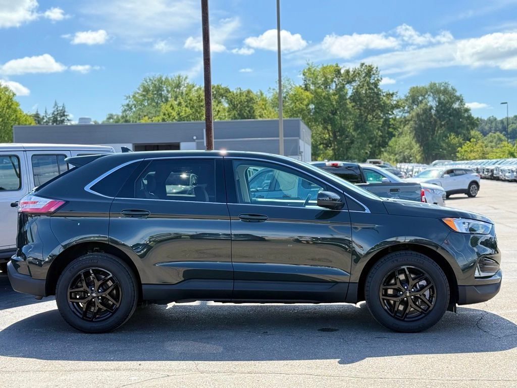 Used 2023 Ford Edge SEL w/ Convenience Package AWD/4WD image 31