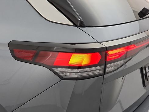 New 2026 Volkswagen Tiguan SE FWD image 35