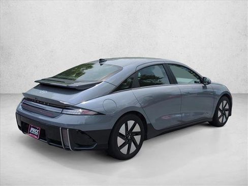 Used 2024 Hyundai Ioniq 6 SE RWD image 5