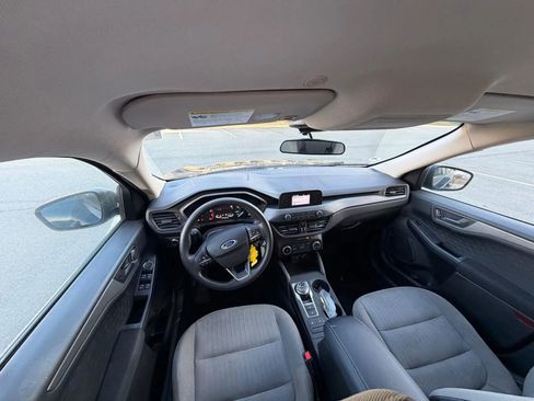 Used 2020 Ford Escape S image 17