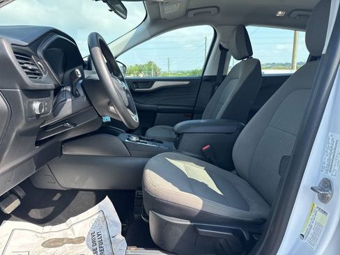 Used 2021 Ford Escape S image 6