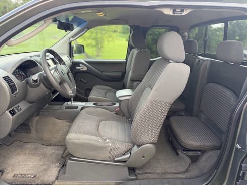Used 2006 Nissan Frontier SE RWD image 15