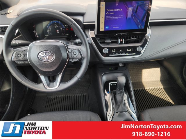 Used 2025 Toyota Corolla SE w/ SE Premium Package FWD image 27
