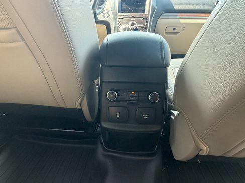 Used 2019 Ford Explorer Limited w/ Ford Safe & Smart Package FWD image 23
