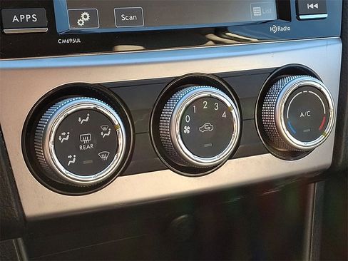 Used 2016 Subaru Crosstrek 2.0i Premium image 15