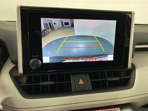 New 2025 Toyota RAV4 XLE w/ Convenience Package image 27