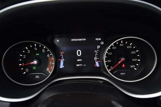 Used 2018 Jeep Compass Latitude w/ Popular Equipment Group AWD/4WD image 3
